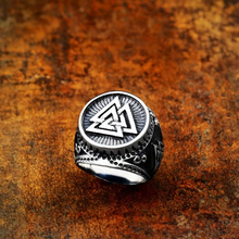 Load image into Gallery viewer, Valknut